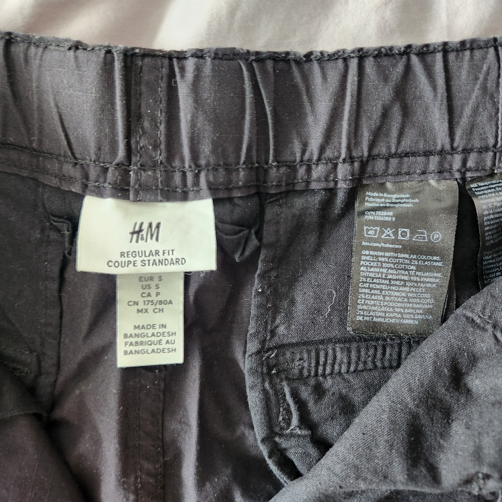 H&M Regular Fit Cargo Pants (Size S, Black) - Picture 3 of 3